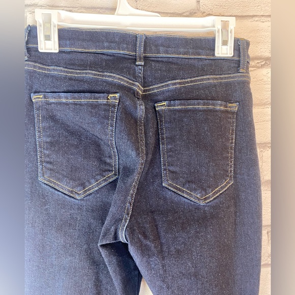 Banana Republic Dark Wash High Rise Flare Leg Jeans size 6 (EU 28) - Picture 6 of 7